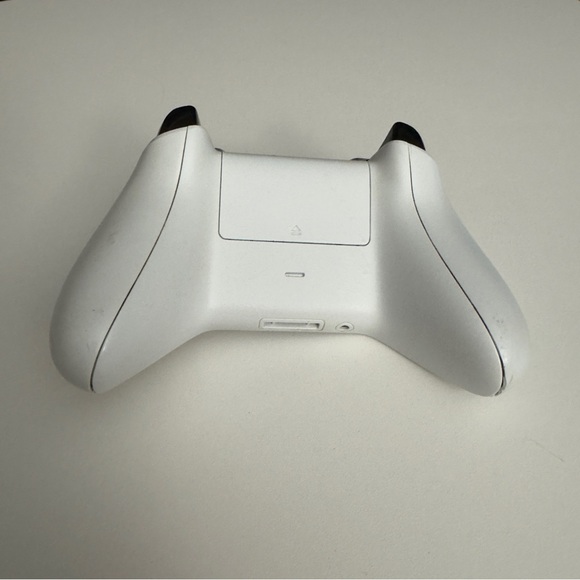 Xbox One S 2016 White Gaming Console with 2 Controllers